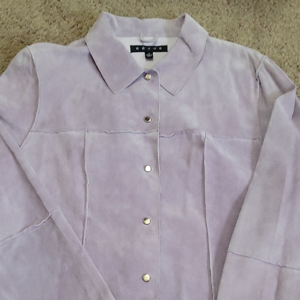 Revue Women's 100%Suede  Lavender Button-Up Top